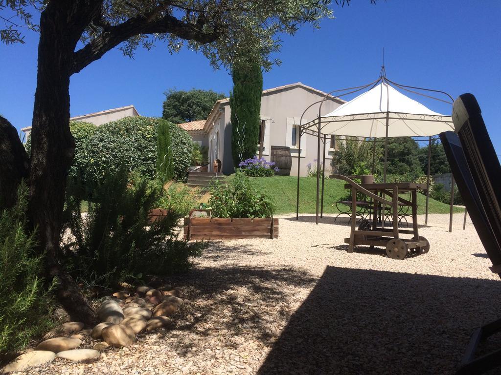 Maison D'Hotes "Les Vignes" Châteauneuf-du-Pape Exterior foto