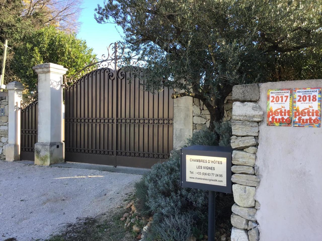 Maison D'Hotes "Les Vignes" Châteauneuf-du-Pape Exterior foto